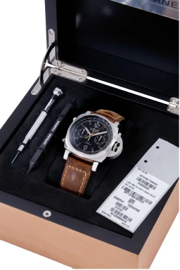 Sample photo of PaneraiPAM00653 at Antiquorum Important Modern & Vintage Timepieces