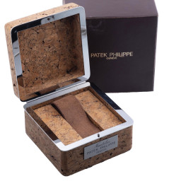 patek-philippe3700在安帝古伦 Important Modern & Vintage Timepieces上的样品照片