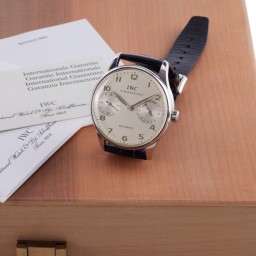 iwciw500003在安帝古伦 Important Modern & Vintage Timepiece上的样品照片