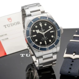Tudor, Switzerland79220B在安帝古伦 上的样品照片