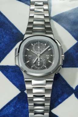 patek-philippe5990/1a-001在富艺斯 Phillips Watches Online Auction: The Geneva Sessions Fall 2025上的样品照片
