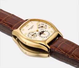 Patek Philippe5040在富艺斯 Hong Kong Watch AuctionHong Kong Auction上的样品照片