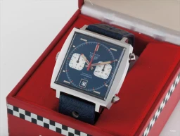 Heuer1133在富艺斯 The Watch AuctionGeneva Auction上的样品照片