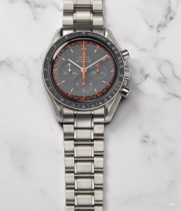Omega3570.40在富艺斯 RETROSPECTIVE: 2000 - 2020Geneva Auction上的样品照片