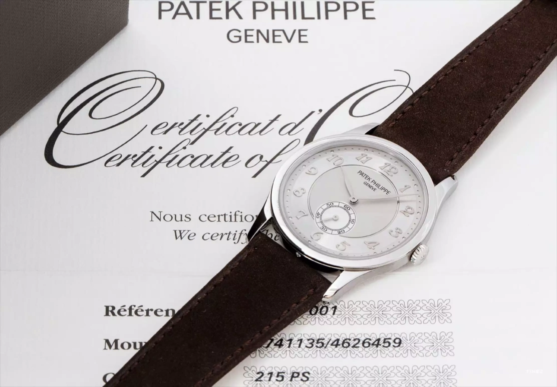 Patek Philippe5196P在富艺斯 The Geneva Watch AuctionGeneva Auction上的样品照片