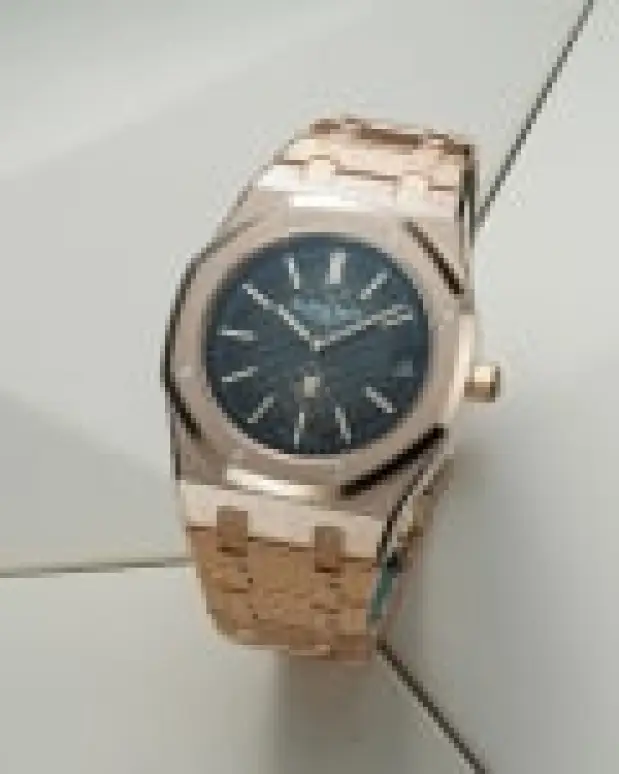 audemars-piguet16202or.oo.1240or.01在富艺斯 Phillips Watches Online Auction: The Geneva Sessions Spring 2023上的样品照片