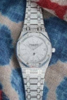 audemars-piguet15202bc在富艺斯 Phillips Watches Online Auction: The Geneva Sessions Spring 2025上的样品照片