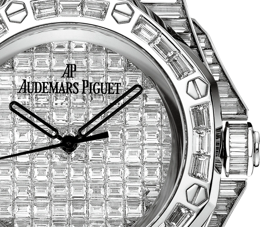 Audemars Piguet,Royal Oak Offshore 42mm,42mm,White Gold,Silver,Automatic,38hours,In-house Caliber,15130BC,15130BC.ZZ.8042BC.01