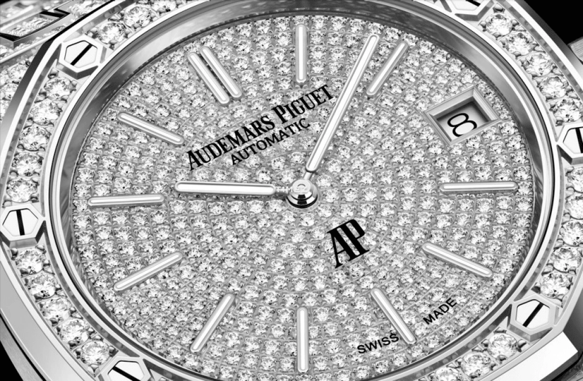 Audemars Piguet,Royal Oak 39mm,39mm,White Gold,Silver,Automatic,Day,55hours,16202BC,16202BC.ZZ.1241BC.01