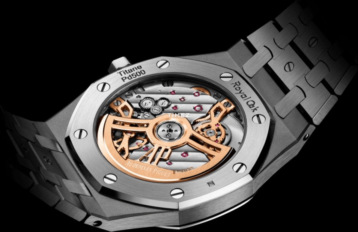 Audemars Piguet,Royal Oak 39mm,39mm,Titanium,Wine Red,Gradient,Automatic,Day,55hours,16202XT,16202XT.OO.1240XT.01