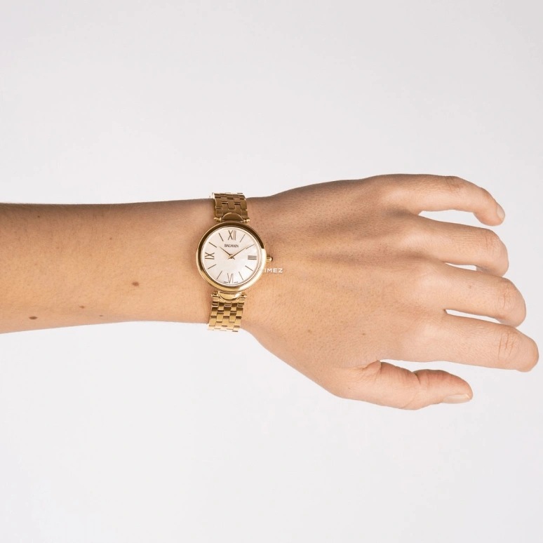 Balmain,Haute Elegance 29mm,29mm,Stainless Steel,Silver White,Quartz,Sapphire,Crystal Glass,Round,B8150,B8150.33.82