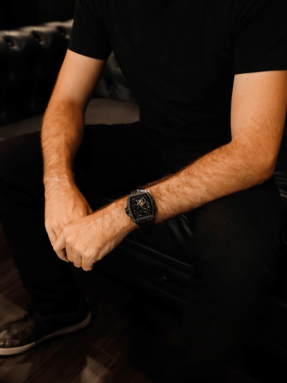 Blackout Concept,XP1 44x52毫米,44x52毫米,锻造碳纤维,黑色,手动上弦,陀飞轮,蓝宝石,Tourbillon Romain Monti