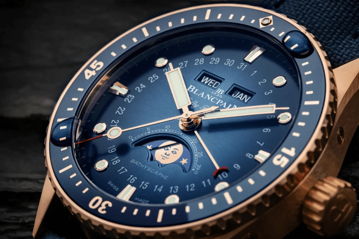 Blancpain,Fifty Fathoms 43mm,43mm,Red Gold,Blue,Automatic,Moonphase,Month,Date,Day,In-house Caliber,Sapphire,Crystal Glass,5054 3640 76S