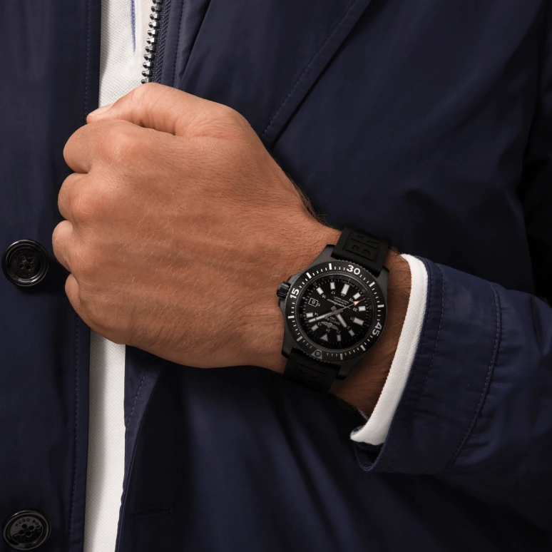 Breitling,Superocean 44mm,44mm,Ceramic,Stainless Steel,Black,Automatic,Chronograph,Date,Anti-magnetic,M17393131B1S1