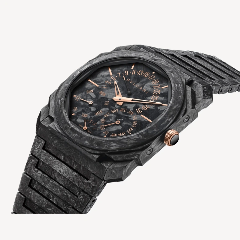 Bulgari,Octo 40mm,40mm,Carbon,Black,Smoky Coal,Automatic,Perpetual Calendar,Leap Year,Month,Day,Sapphire,Crystal Glass,Octagon,103778