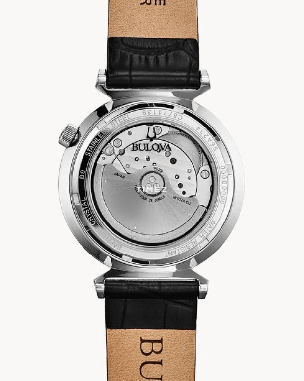 宝路华,Regatta 40毫米,40毫米,不锈钢,黑色,自动上弦,蓝宝石,水晶玻璃,圆形,96A234
