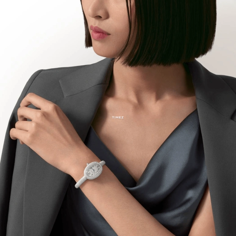 卡地亚,Baignoire浴缸 31.40x23.10毫米,31.40x23.10毫米,白金,银色,石英,蓝宝石,水晶玻璃,椭圆形,HPI01701