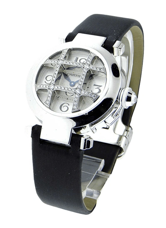 Cartier,Pasha de Cartier 32mm,32mm,White Gold,Silver White,Quartz,In-house Caliber,Sapphire,Crystal Glass,WJ11932G