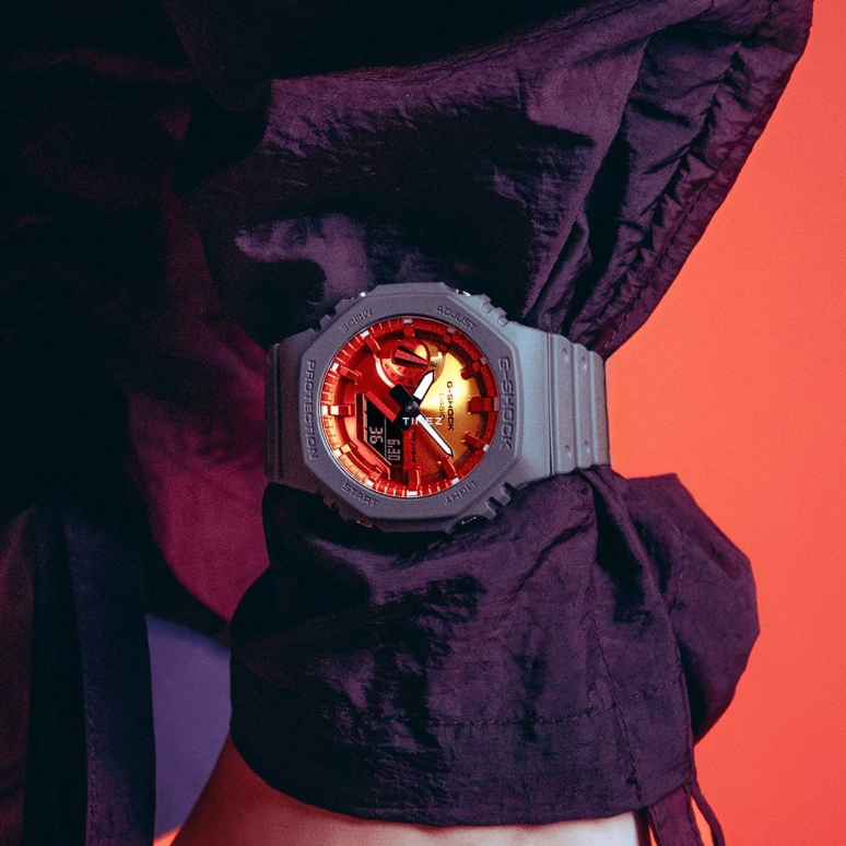 卡西欧,G-SHOCK 45.40毫米,45.40毫米,碳纤维,生物基,合成树脂,双色,炭火红,渐变色,石英,倒计时,计时,月历,星期历,矿物水晶,八角形,GA2100FL,GA2100FL-8A