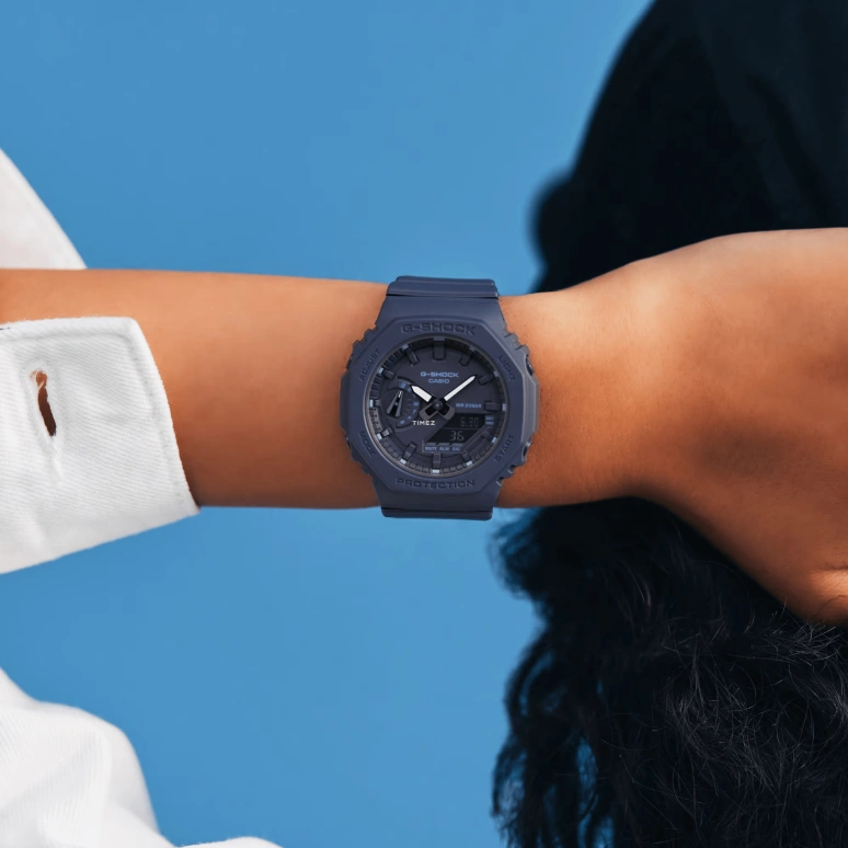 Casio,G-SHOCK 46.20x42.90mm,46.20x42.90mm,Carbon,Resin,Blue,Quartz,Countdown,Chronograph,Month,Date,Hardlex,Round,GMAS2100BA21