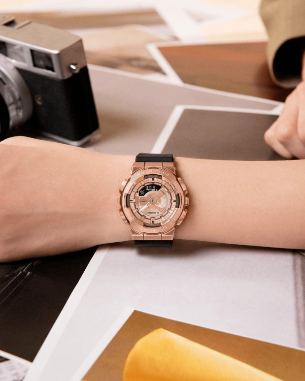 卡西欧,G-SHOCK 46x42毫米,46x42毫米,合成树脂,精钢,粉金色,石英,倒计时,计时,月历,星期历,矿物水晶,圆形,GMS110PG,GMS110PG-1A