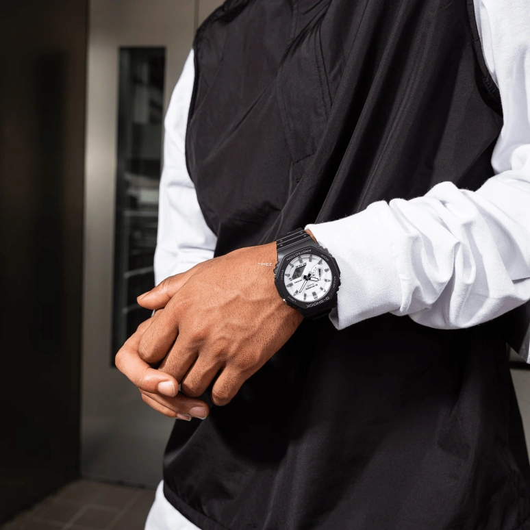 卡西欧,G-SHOCK 41.50毫米,41.50毫米,碳纤维,生物基,合成树脂,白色,石英,倒计时,计时,月历,星期历,矿物水晶,八角形,GA2100WD,GA2100WD-1A