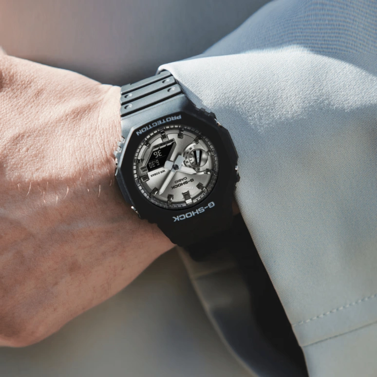 卡西欧,G-SHOCK 48.50x45.40毫米,48.50x45.40毫米,合成树脂,碳纤维,银色,石英,倒计时,计时,月历,星期历,矿物水晶,圆形,GA2100SB,GA2100SB-1A