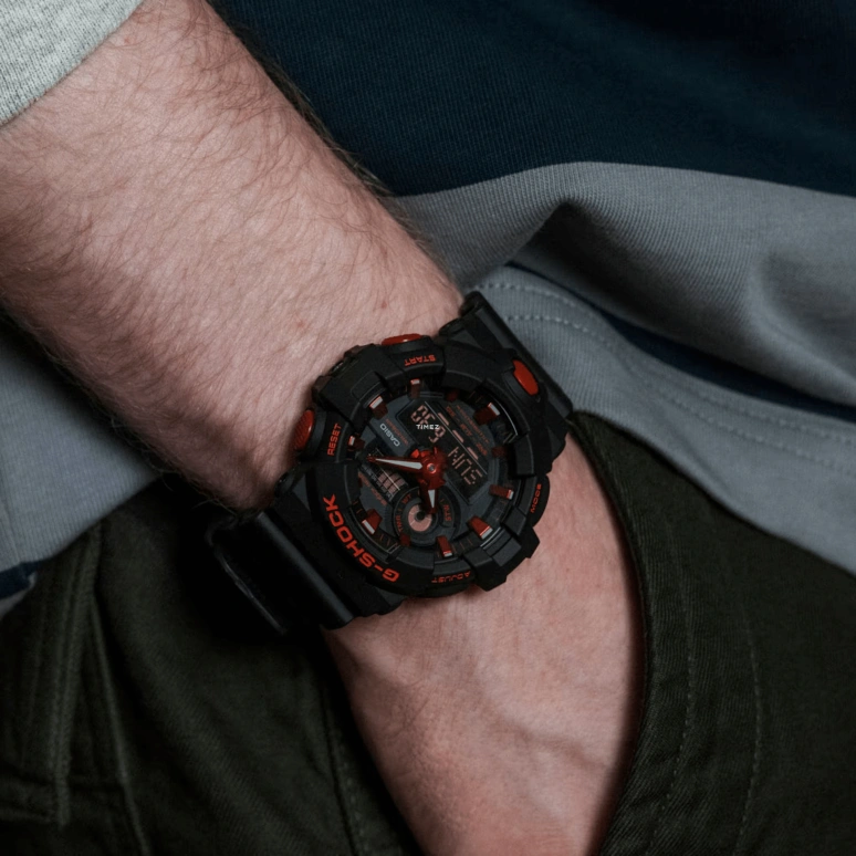 卡西欧,G-SHOCK 53.40毫米,53.40毫米,合成树脂,黑色,红色,石英,倒计时,计时,月历,星期历,矿物水晶,圆形,GA700BNR,GA700BNR-1A