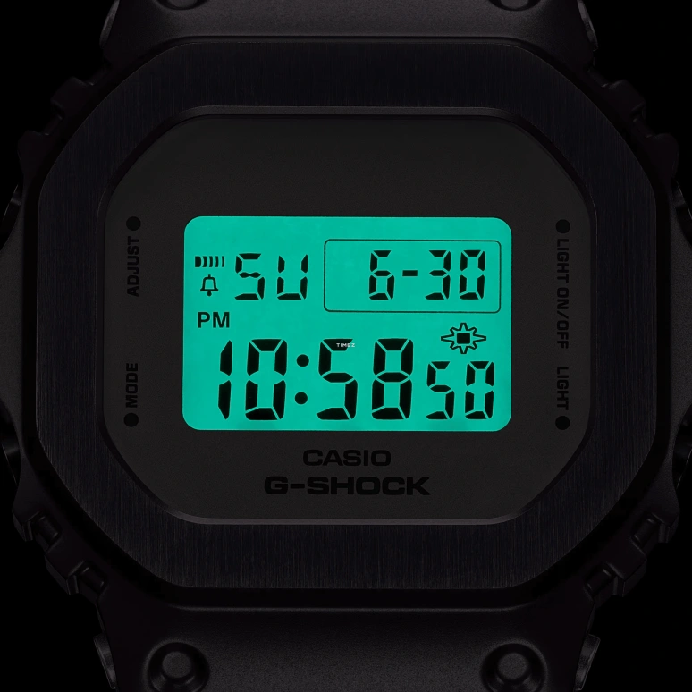 卡西欧,G-SHOCK 43.80x38.40毫米,43.80x38.40毫米,合成树脂,灰色,紫色,石英,倒计时,计时,月历,星期历,矿物水晶,方形,GMS5600MF,GMS5600MF-6