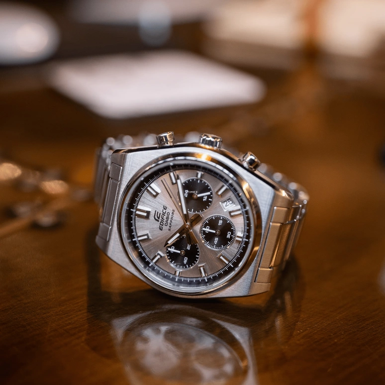 卡西欧,EDIFICE 40毫米,40毫米,不锈钢,灰色,石英,计时,日历,EFB730D,EFB730D-7AV