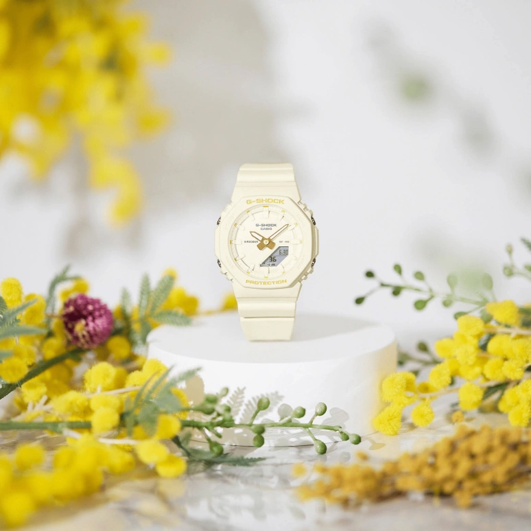 卡西欧,G-SHOCK 46x40.20毫米,46x40.20毫米,合成树脂,奶油白,石英,倒计时,计时,月历,星期历,矿物水晶,八角形,GMAP2100W,GMAP2100W-7A