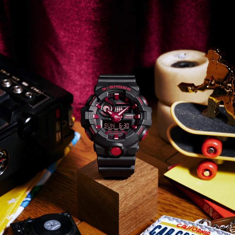 卡西欧,G-SHOCK 53.40毫米,53.40毫米,合成树脂,黑色,红色,石英,倒计时,计时,月历,星期历,矿物水晶,圆形,GA700BNR,GA700BNR-1A