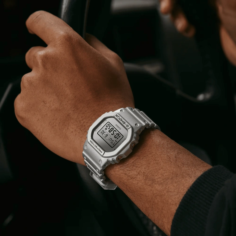 卡西欧,G-SHOCK 48.90x42.80毫米,48.90x42.80毫米,合成树脂,灰色,石英,倒计时,计时,月历,星期历,矿物水晶,方形,DW5600FF,DW5600FF-8