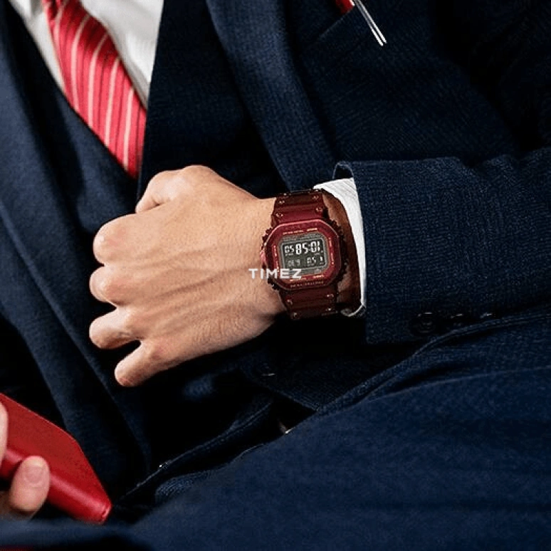 卡西欧,G-SHOCK 49.30x43.20毫米,49.30x43.20毫米,不锈钢,红色,石英,倒计时,计时,月历,星期历,矿物水晶,方形,GMWB5000RD,GMWB5000RD-4