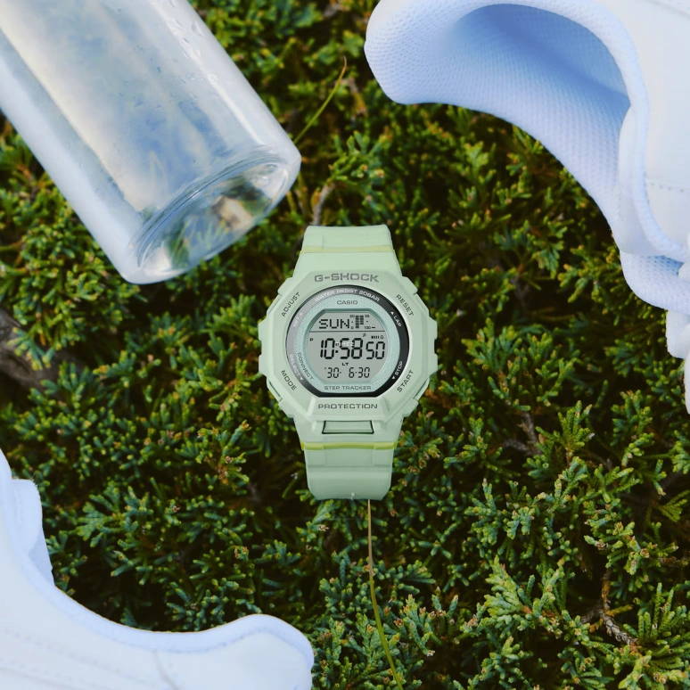 卡西欧,G-SHOCK 43.80毫米,43.80毫米,生物基,合成树脂,绿色,石英,倒计时,计时,年历,月历,矿物水晶,八角形,GMDB300,GMDB300-3