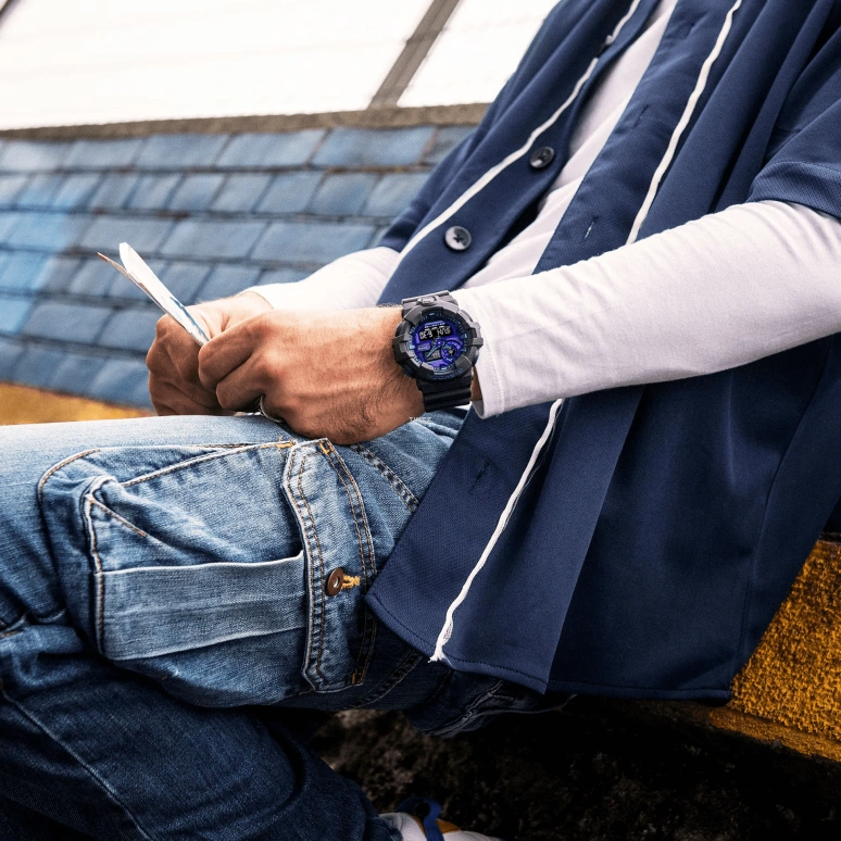 卡西欧,G-SHOCK 53.40毫米,53.40毫米,合成树脂,紫色,石英,倒计时,计时,月历,星期历,矿物水晶,圆形,GA700VB,GA700VB-1A