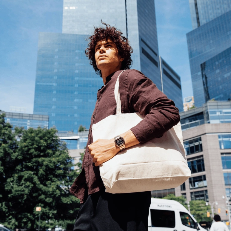 卡西欧,G-SHOCK 49.30x43.20毫米,49.30x43.20毫米,不锈钢,黑色,石英,倒计时,计时,万年历,月历,矿物水晶,方形,GMW,GMW-B5000GD-9
