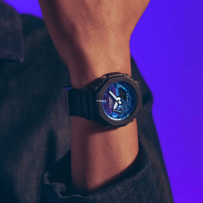 卡西欧,G-SHOCK 45.40毫米,45.40毫米,碳纤维,合成树脂,生物基,紫色,渐变色,双色,石英,倒计时,计时,月历,星期历,矿物水晶,八角形,GA2100FL,GA2100FL-1A