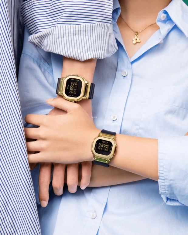 卡西欧,G-SHOCK 49.60x43.20毫米,49.60x43.20毫米,合成树脂,精钢,黑色,石英,倒计时,计时,月历,星期历,矿物水晶,方形,GM5600G,GM5600G-9