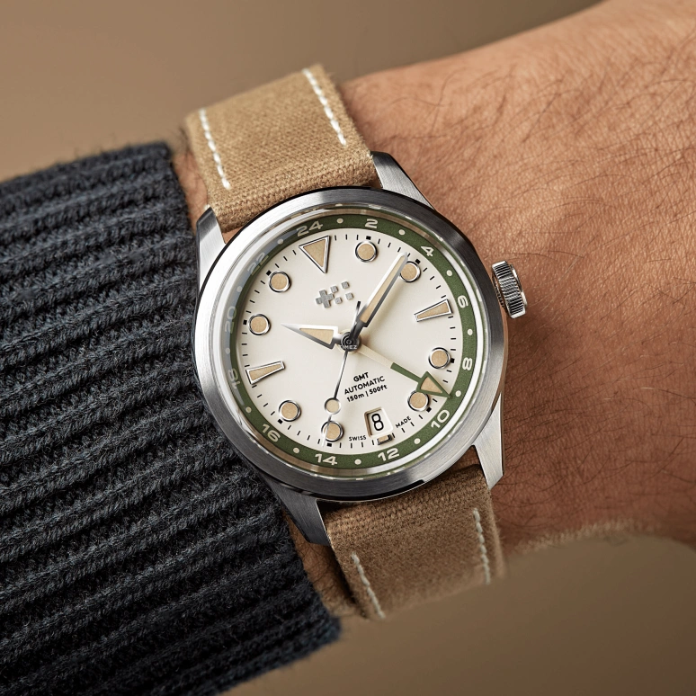 克里斯托弗沃德,C65 38毫米,38毫米,精钢,白色,自动上弦,日历,两地时,C65,C65-38AGM3-S00E1-WC