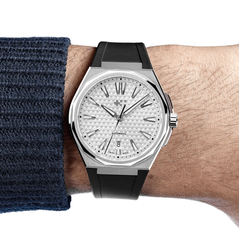 Christopher Ward,The Twelve 40mm,40mm,Stainless Steel,Silver White,Automatic,Day,38hours,C12,C12-40ADA1-S00W0-RK