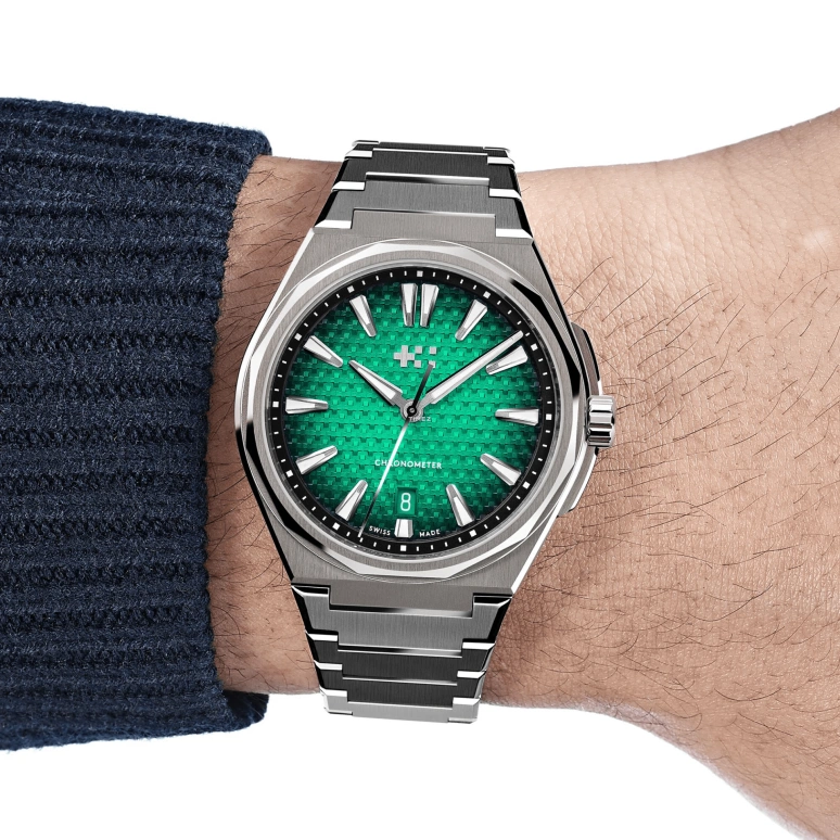 Christopher Ward,The Twelve 40mm,40mm,Titanium,Green,Automatic,Day,38hours,C12,C12-40ADC1-T00V0-B0