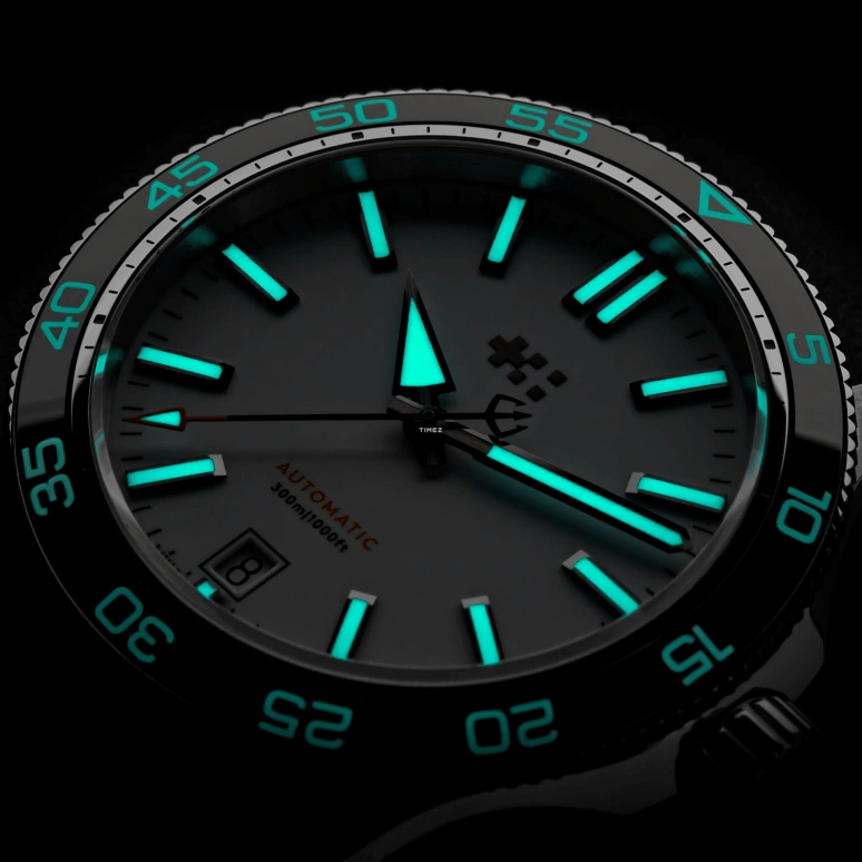 克里斯托弗沃德,C60 38毫米,38毫米,精钢,陶瓷,白色,自动上弦,日历,38小时,C60,C60-38ADA31S0KW1-RO