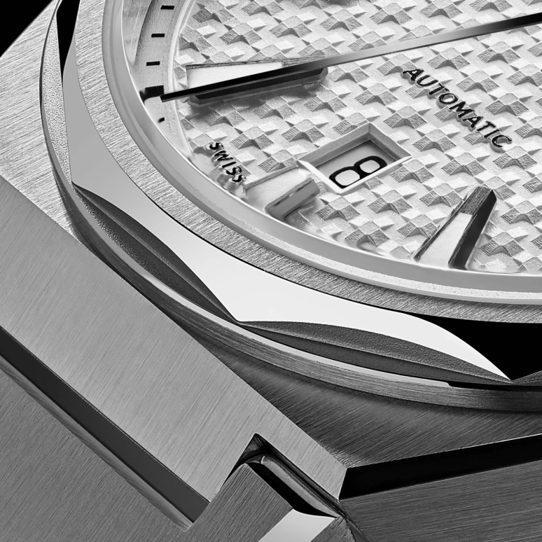 Christopher Ward,The Twelve 40mm,40mm,Stainless Steel,Silver White,Automatic,Day,38hours,C12,C12-40ADA1-S00W0-RK