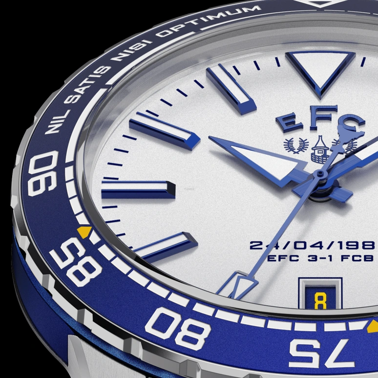 克里斯托弗沃德,C60 41毫米,41毫米,精钢,铝合金,白色,自动上弦,日历,38小时,C60,C60-41ADA31-EVW-BHW