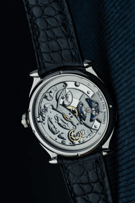 De Bethune,DB EIGHT 40毫米,40毫米,钛合金,银白色,手动上弦,60小时,自制机芯,DB8RETIS1