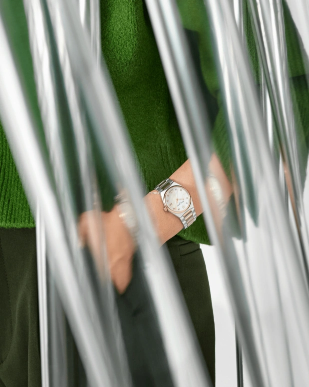 Frederique Constant,Highlife 31mm,31mm,Stainless Steel,Silver White,Quartz,Day,In-house Caliber,FC,FC-240MPWD2NH22B