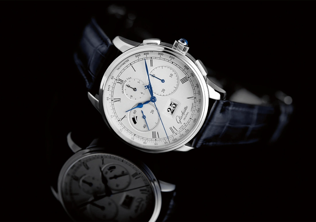 Glashütte Original,Senator 42mm,42mm,Platinum,Silver,Automatic,Chronograph,Power Reserve Indicator,Flyback,Big Date,70hours,In-house Caliber,1,1-37-01-02-03-30