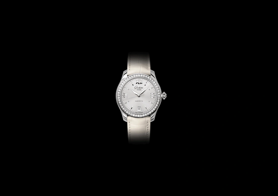 Glashütte Original,Lady Serenade 36mm,36mm,Stainless Steel,Silver,Automatic,Date,40hours,1,1-39-22-02-22-04