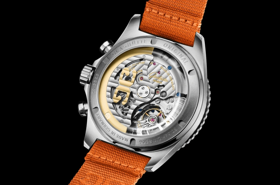 Glashütte Original,SeaQ 43.20mm,43.20mm,Stainless Steel,White,Automatic,Chronograph,Flyback,Big Date,1,1-37-23-03-80-70